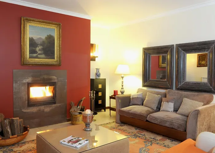 金塔大科瓦多米尔霍酒店